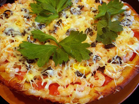 Пицца с грибами и креветками - рецепт 2013