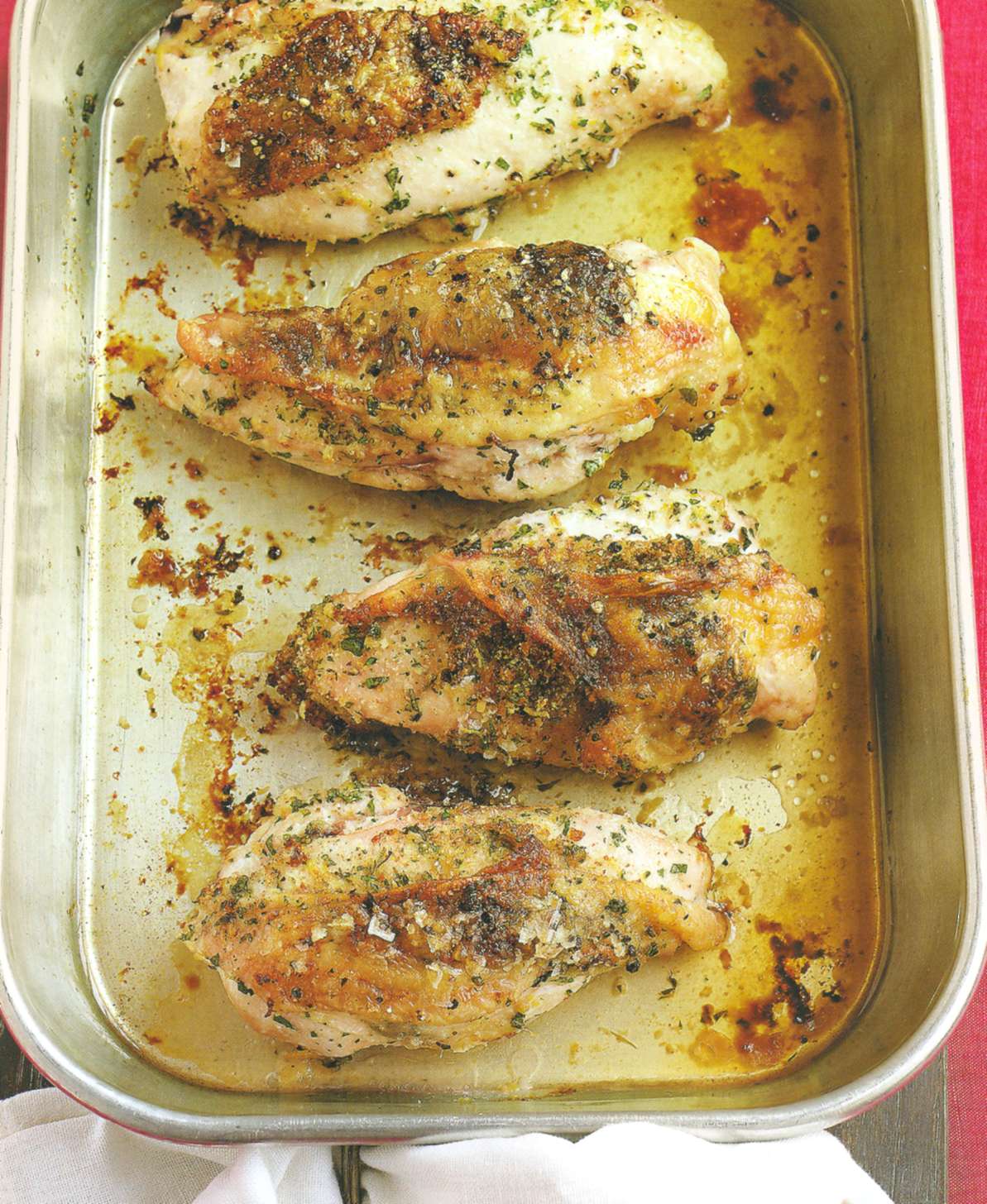 Рецепт: куриные грудки, запеченные с овощами