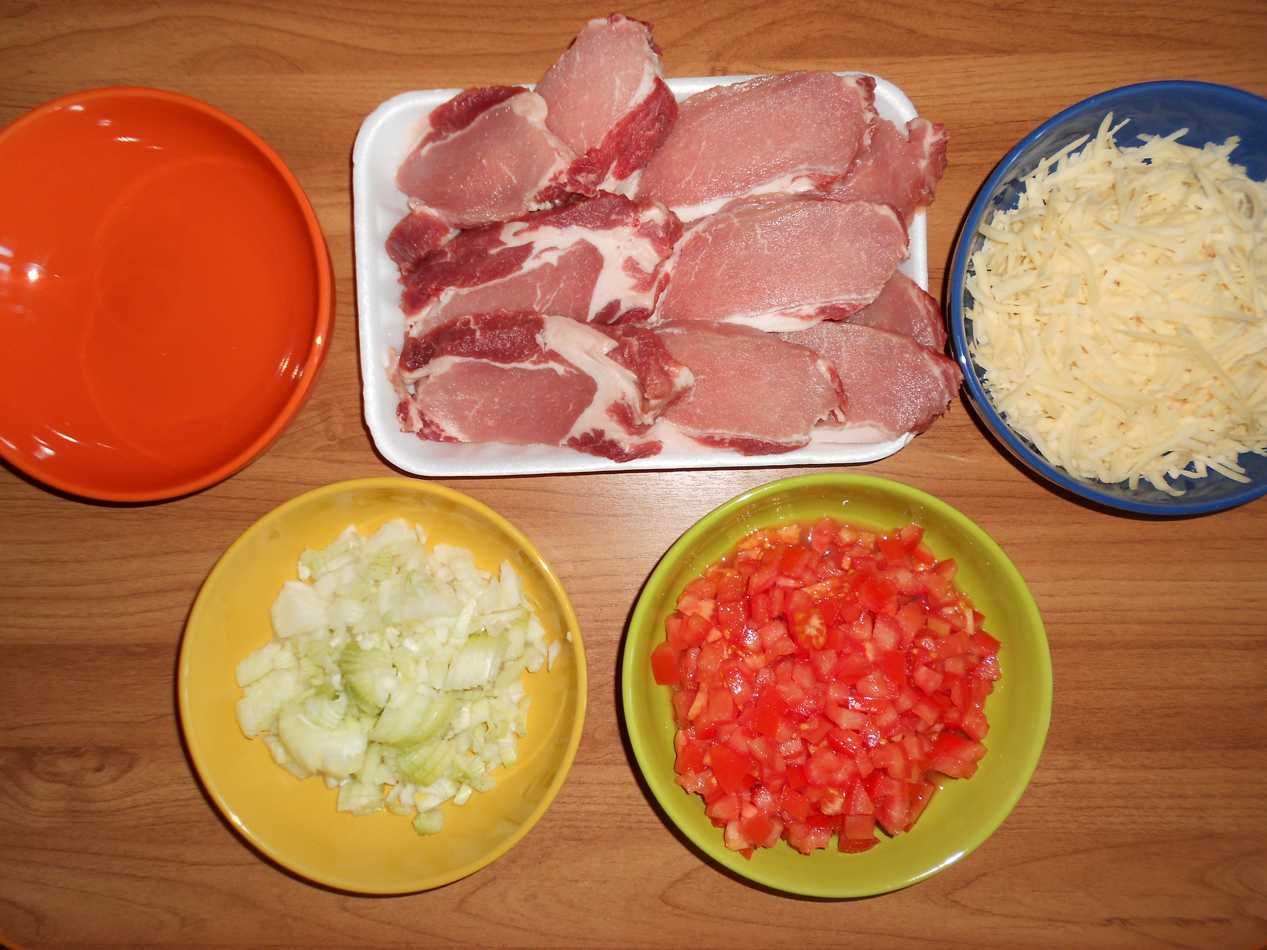 Мясо по-французски в духовке, пошаговый рецепт на ккал, фото, ингредиенты - Nadezhda