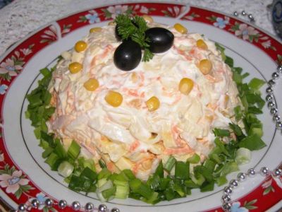 Необычный салат из кальмаров