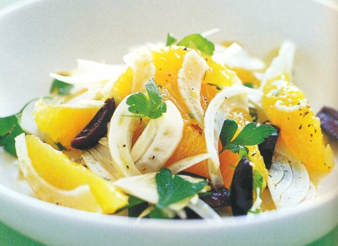 Рецепт: салат из фенхеля, апельсинов и петрушки