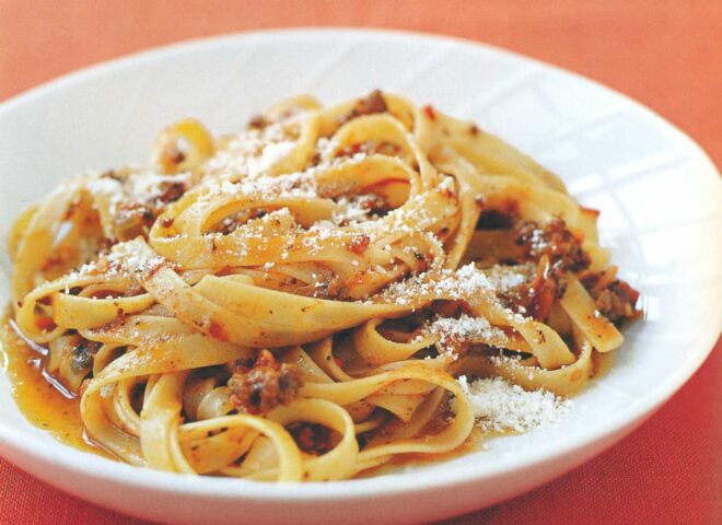 Рецепт: паста с простым мясным итальянским соусом