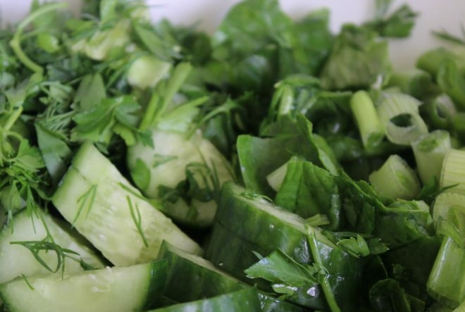Летний зеленый салат
