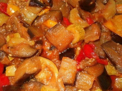 Как приготовить мясо с грибами в духовке и мультиварке