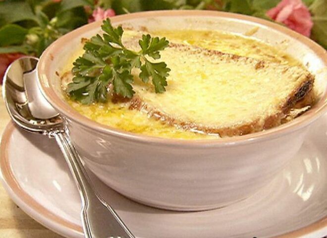 Блюда Франции: Французский луковый суп