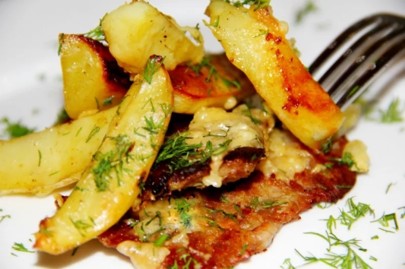 Как приготовить картофель с мясом