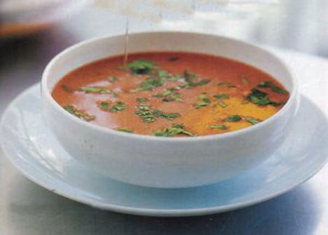 Суп с томатами и клецками