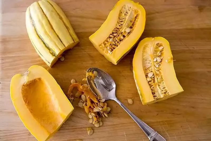 Жареные кабачки деликата в кленовой глазури и брюссельская капуста