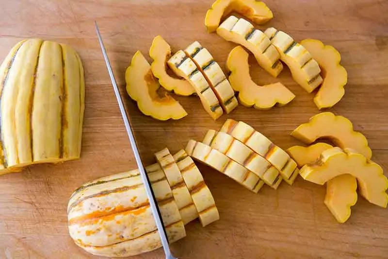 Жареные кабачки деликата в кленовой глазури и брюссельская капуста