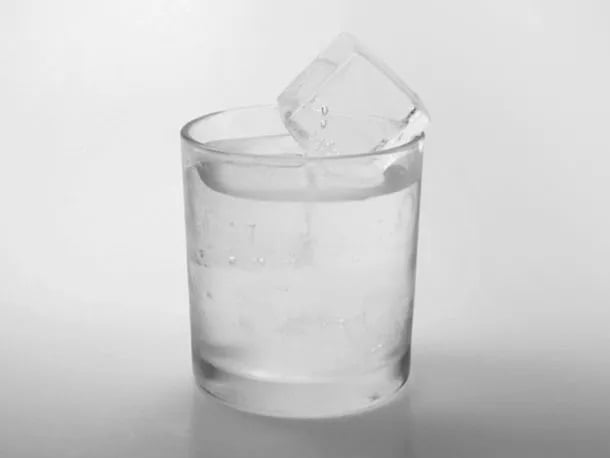 Коктейльная наука: 5 мифов о льде, развенчанных