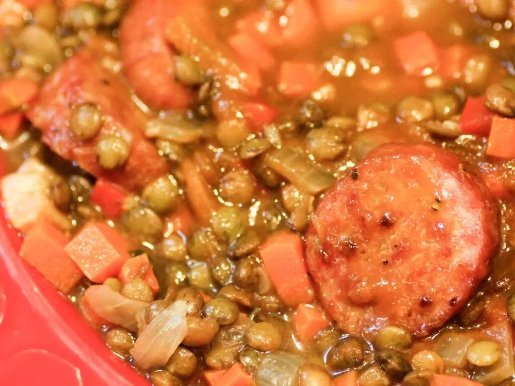 Правдивая история традиционных новогодних блюд, приносящих удачу