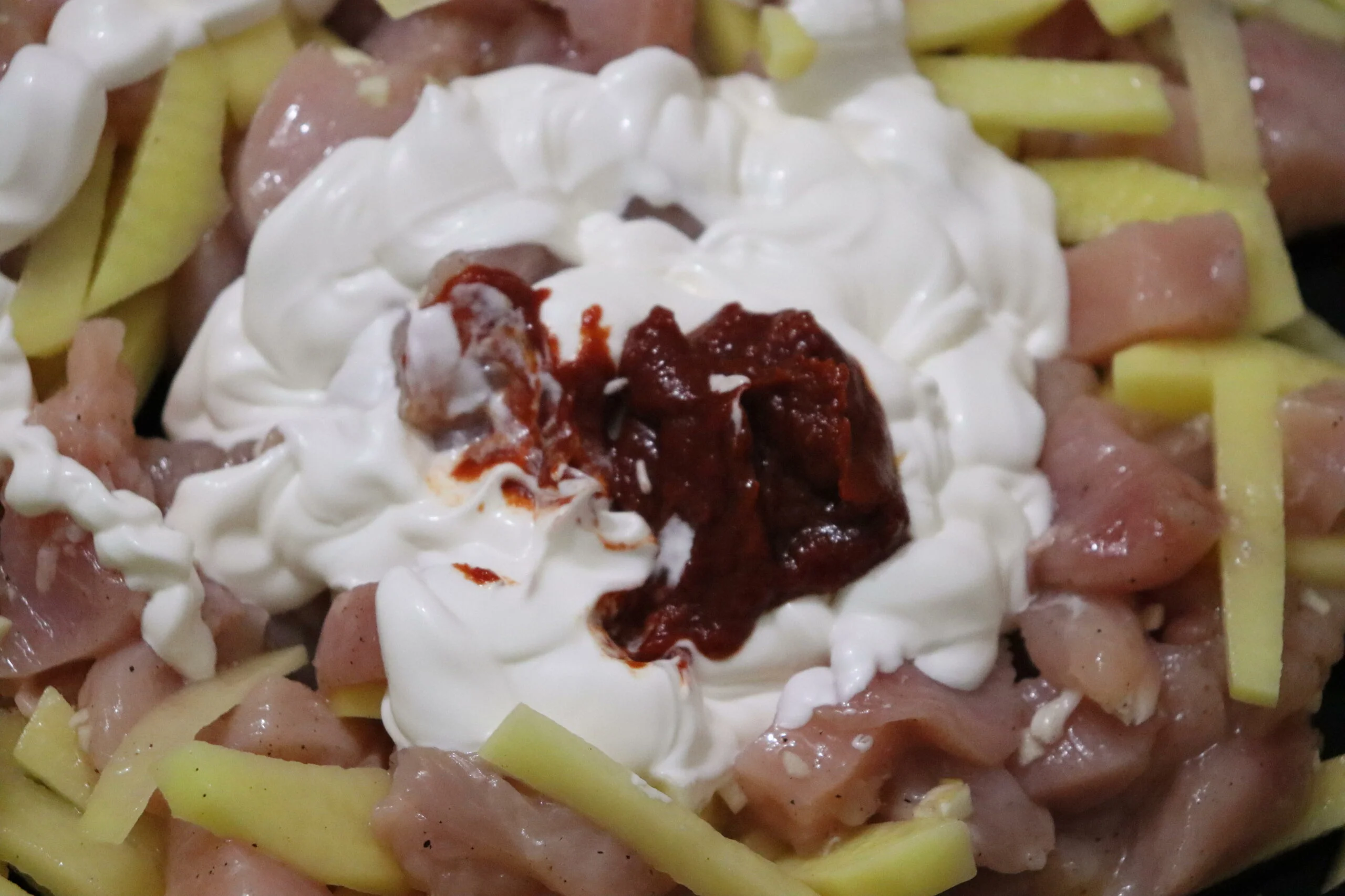 Запеканка из куриного филе и картофеля