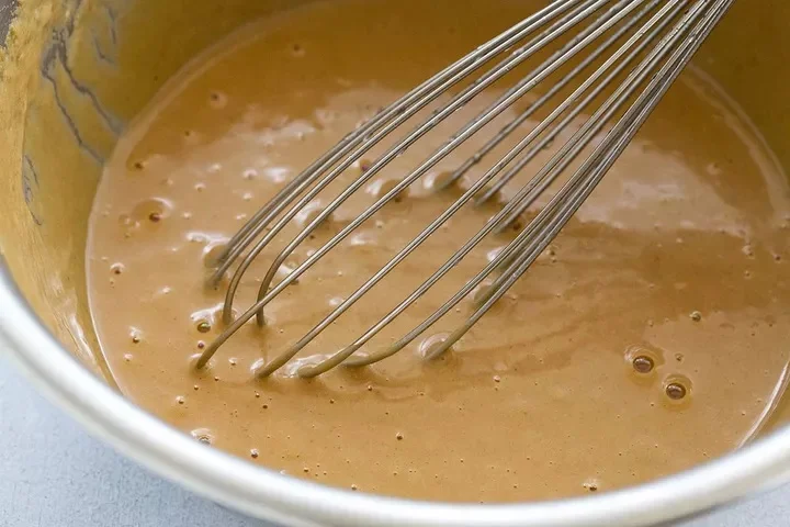 Салат из тайской лапши с арахисовым соусом