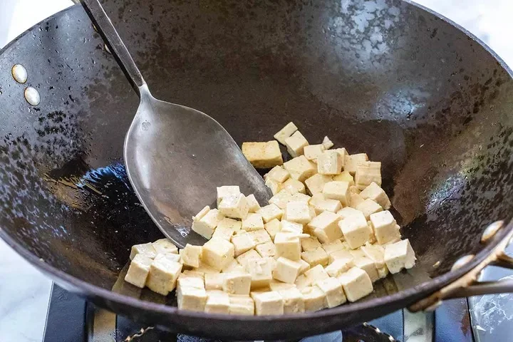 Жареный «рис» из цветной капусты