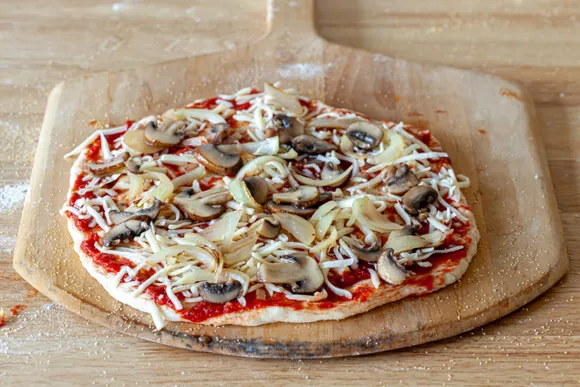 Домашняя пицца и тесто для пиццы