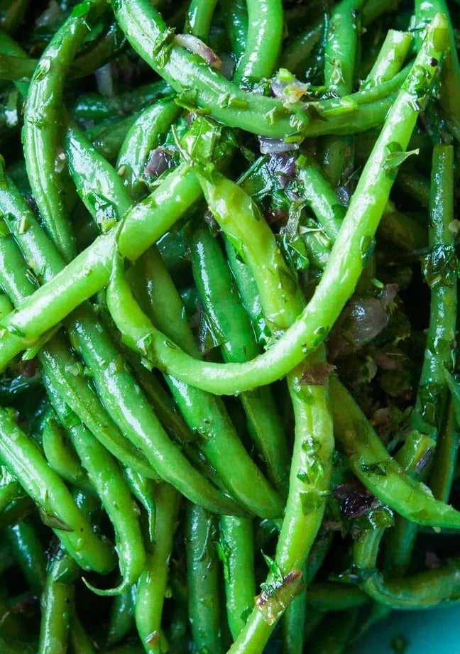 Французская стручковая фасоль с маслом и зеленью - Кулинарный рецепт на ...