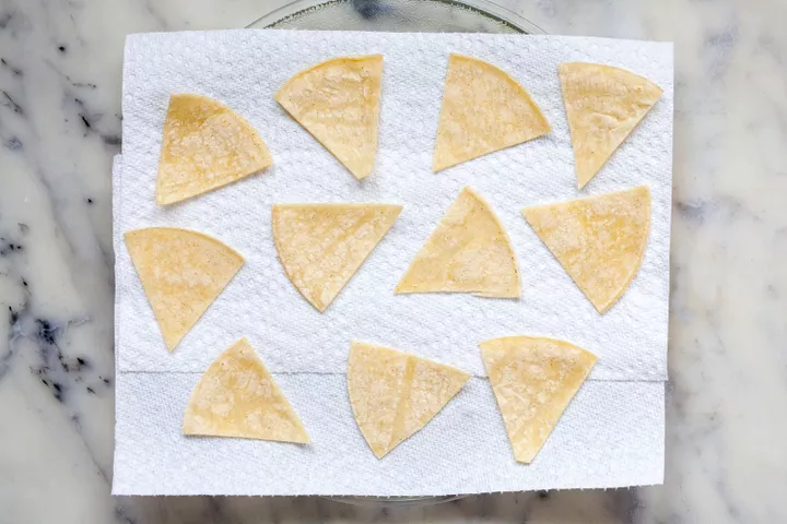 Как приготовить домашние чипсы тортилья
