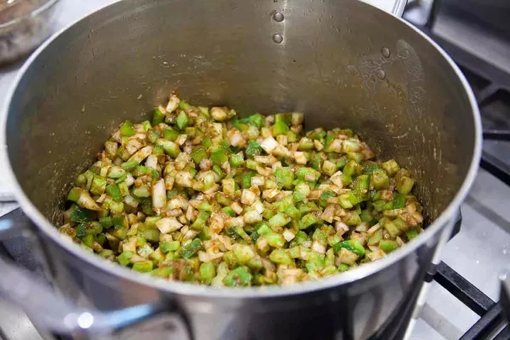 Куриный гамбо с андуйской колбасой