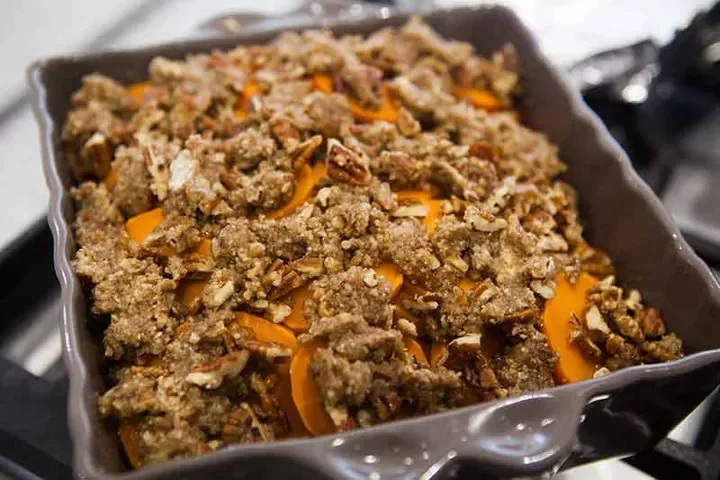 Сладкий картофель в кленовой глазури с ореховой начинкой