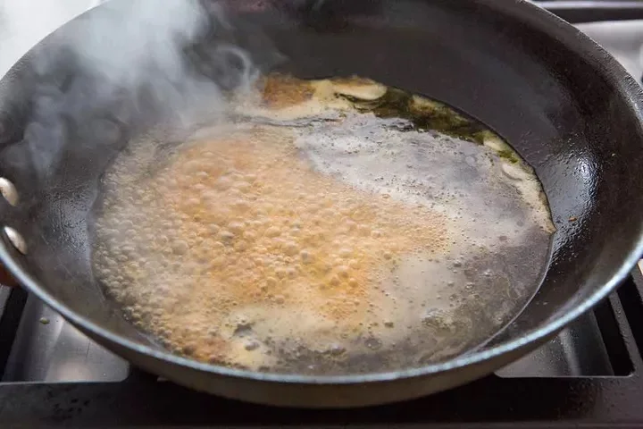 Свиная вырезка с инжиром и оливками