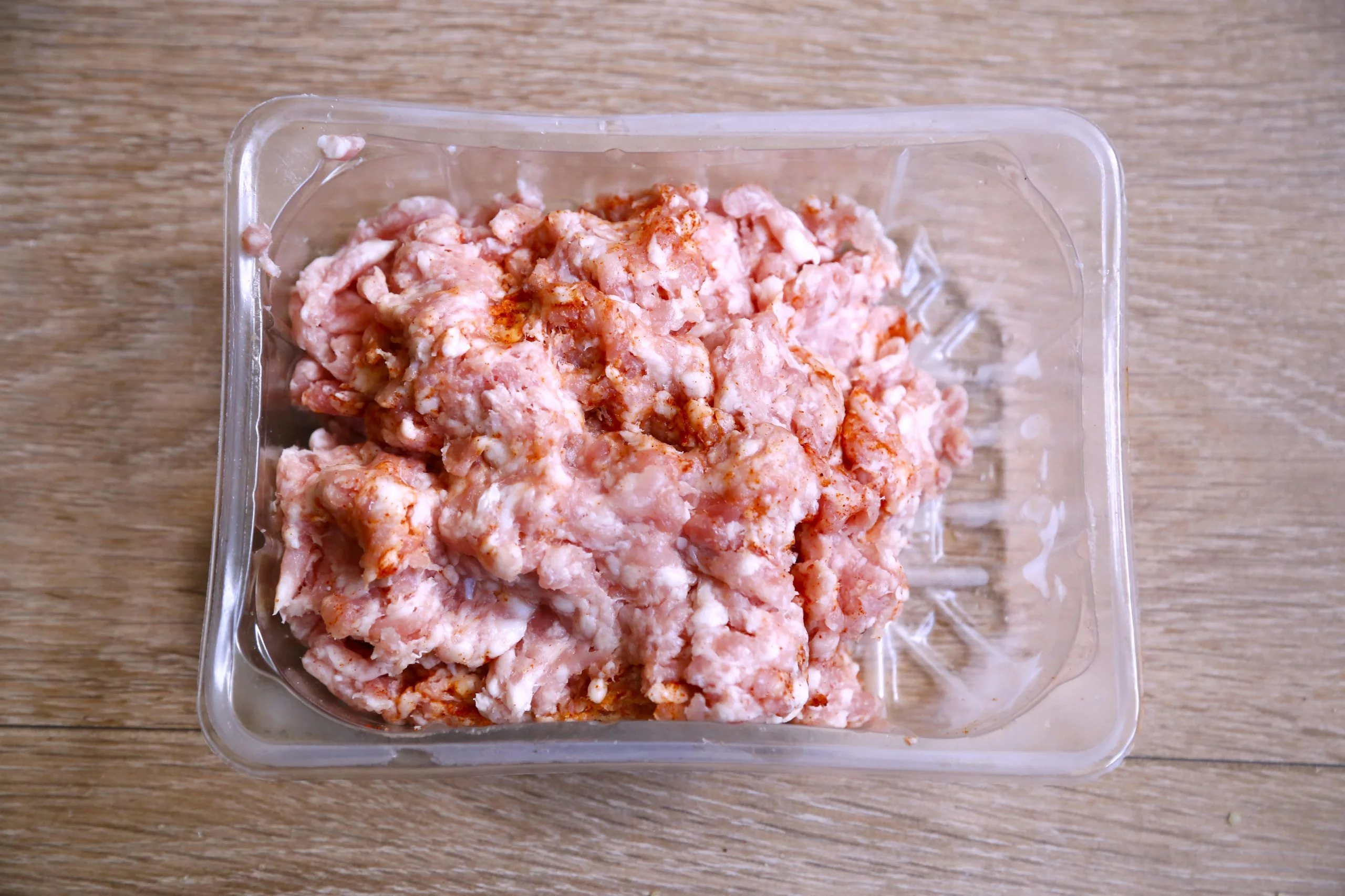 Ореховая долма с соусом