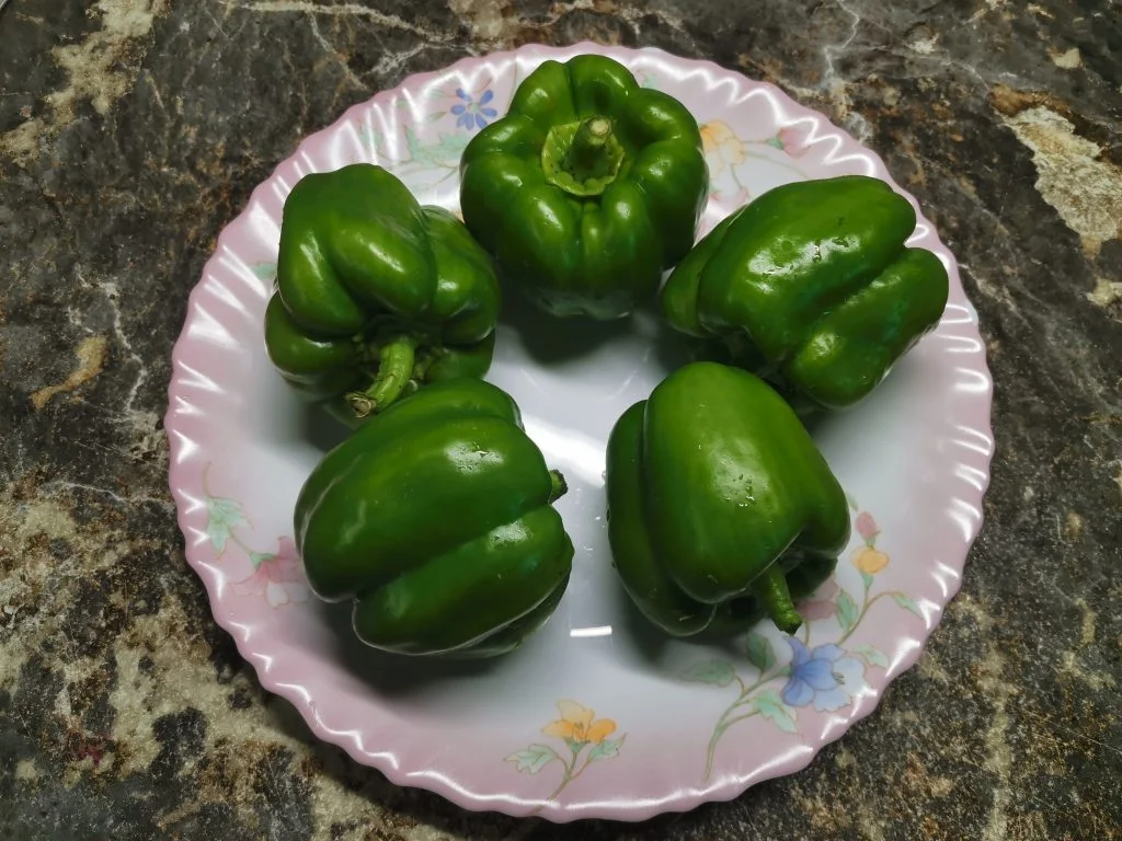 Перцы, фаршированные мясом и рисом