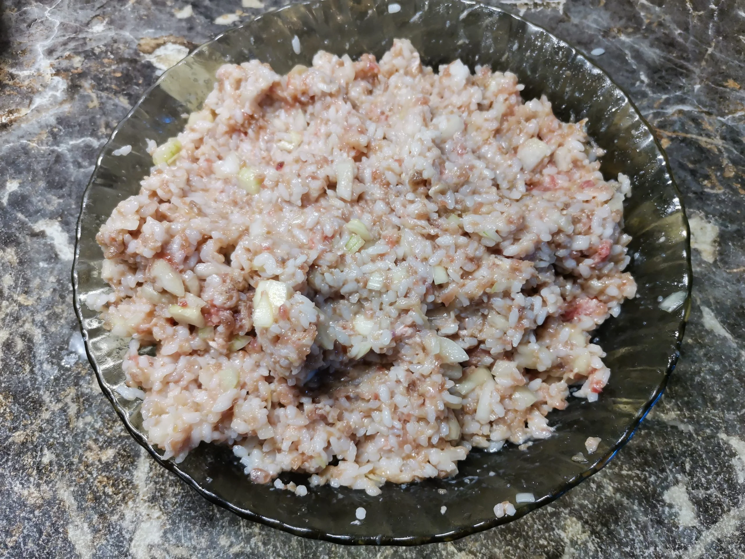 Помидоры, фаршированные мясом и рисом
