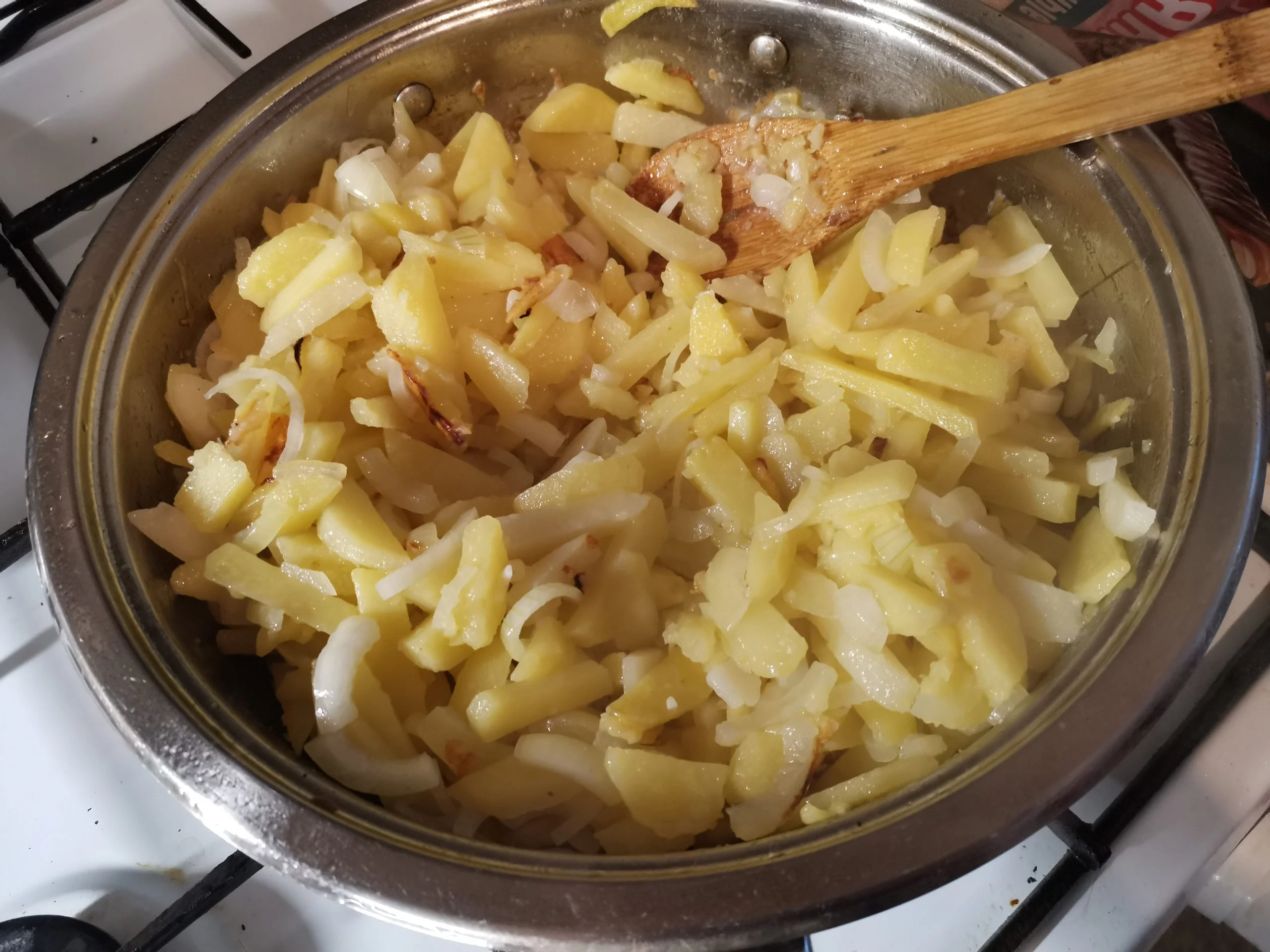 Жареная картошка с луком